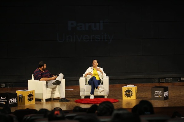 Parul Institute of Design’s Vadodara Film and Design Festival Continues to be a film dazzle, with a latest feature of Madhur Bhandarkar for an expert session.
