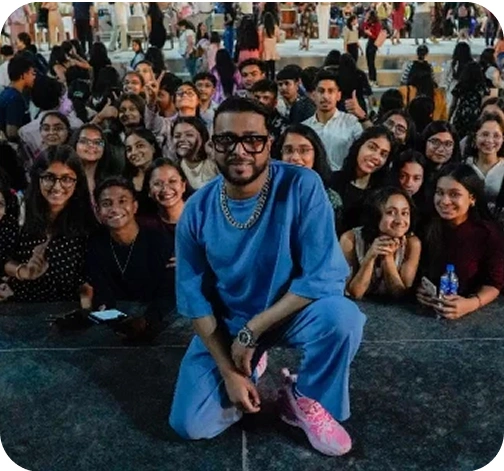 Audience with person in blue