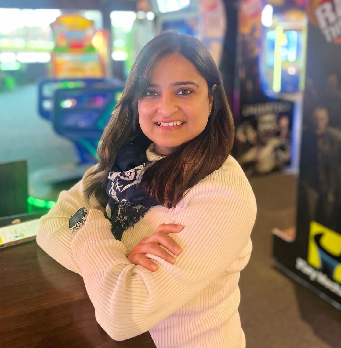 Dr. Dhvani Buch