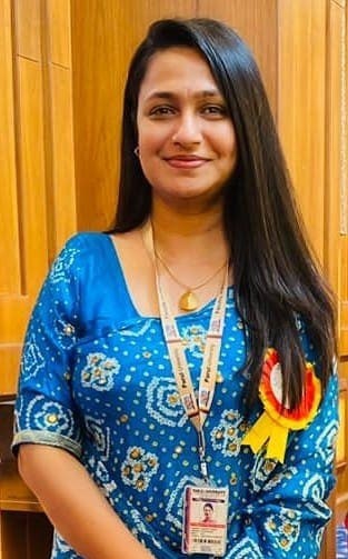 Dr. MEGHAVI M OZA