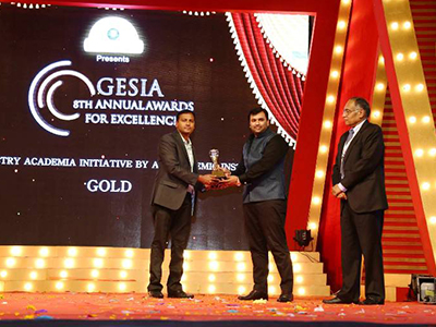 Best Industry Academia Initiative By An Academic Institute-2015