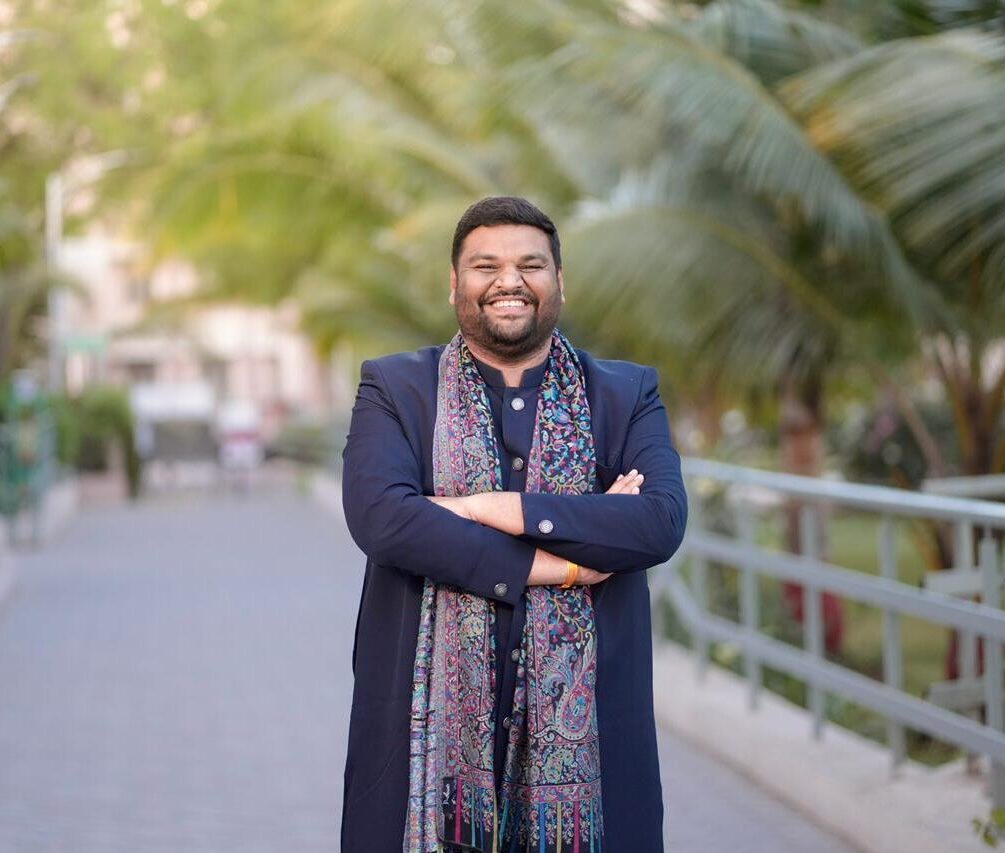 Mr. Dhruvil Shah