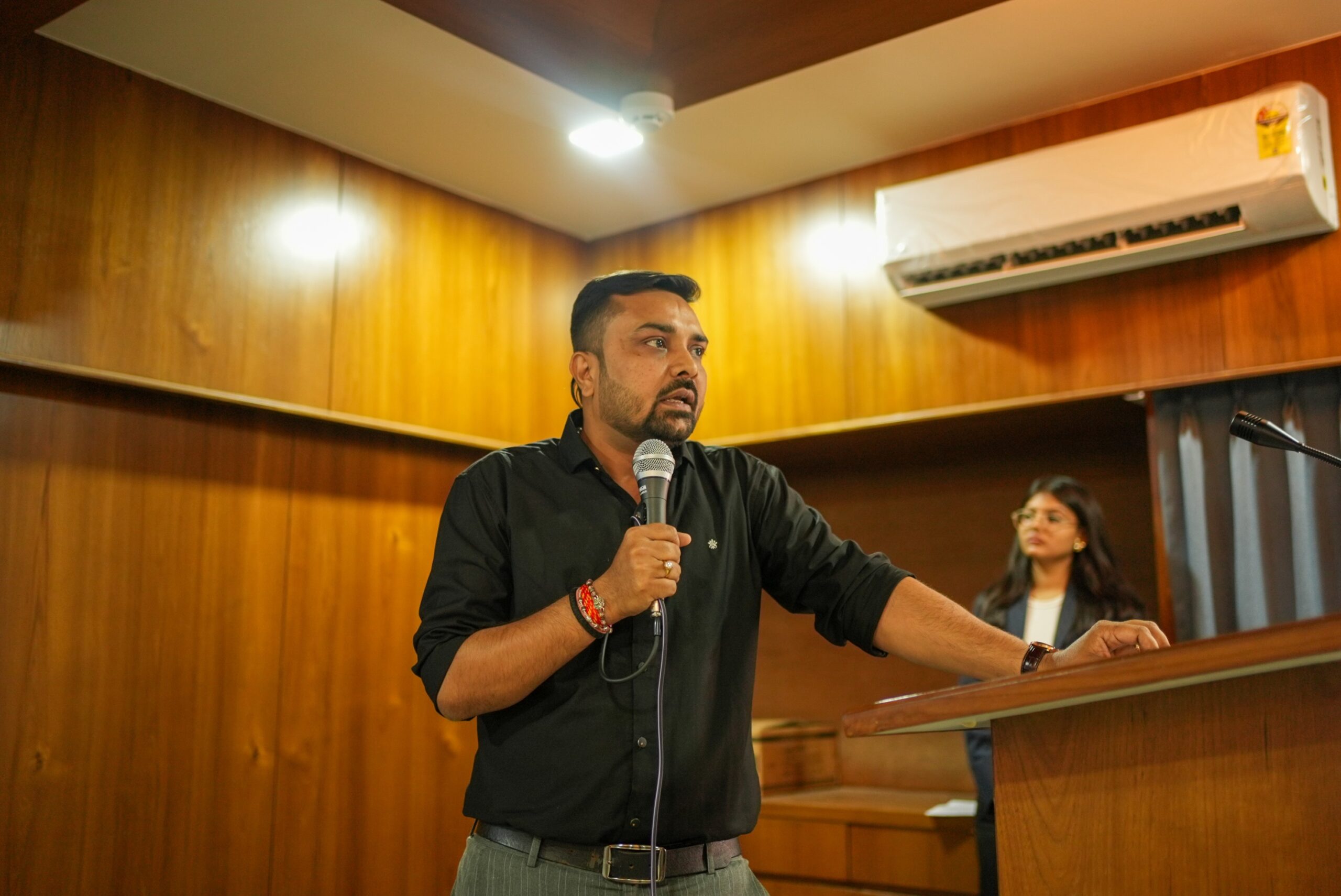 Founder sharing startup pivot lessons at Vadodara Startup Festival