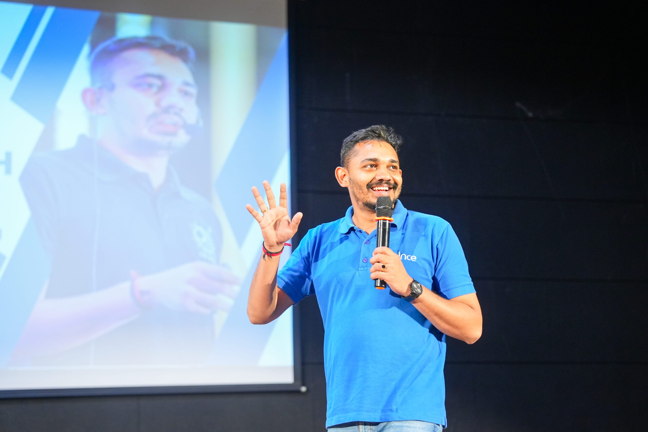 Rooftop solar installation and digital bidding platform