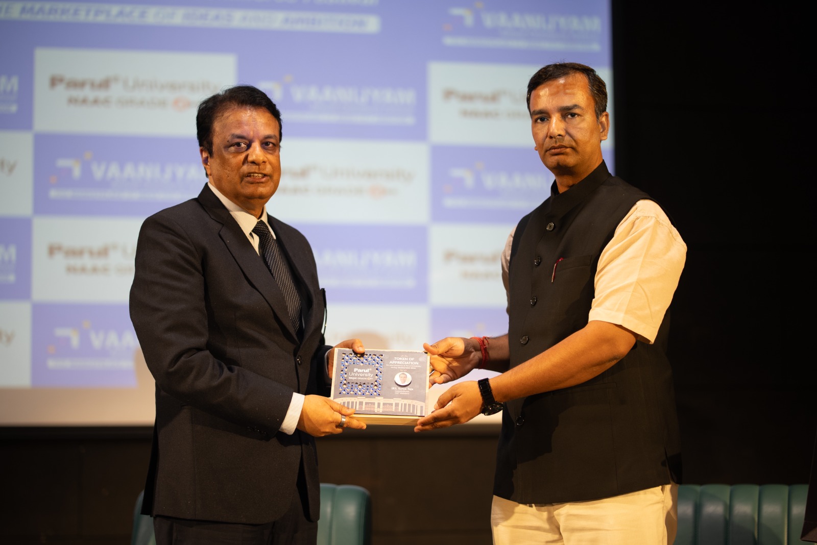 Vaanijyam 2026 Parul University commerce fest 1000 students 40 universities