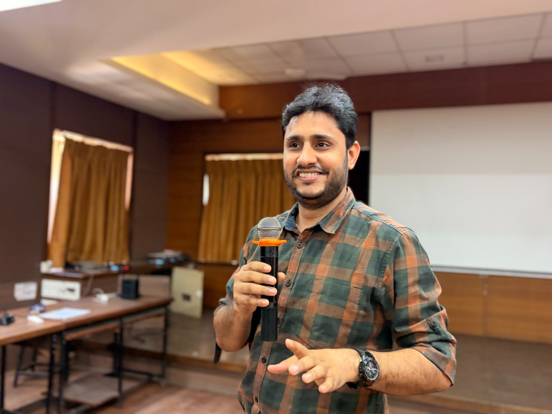 Test Card and Learning Card frameworks for assumption testing - taught by Prashant Khanna at PIERC Cohort, Parul University