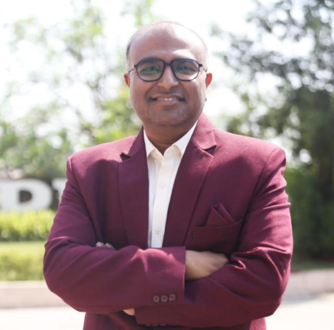 DR. SWAPNIL M PARIKH