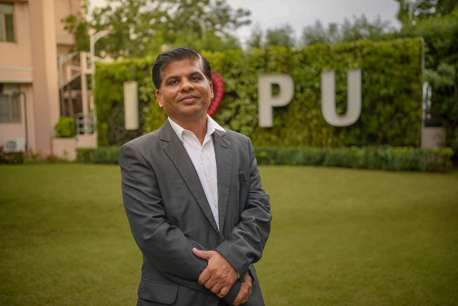 Dr. Vijay Upadhye