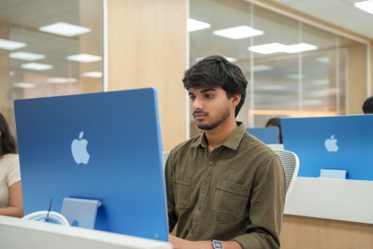 How Parul University’s Minor Machine Lab Trains Students in Traditional Workshop and Fabrication Skills