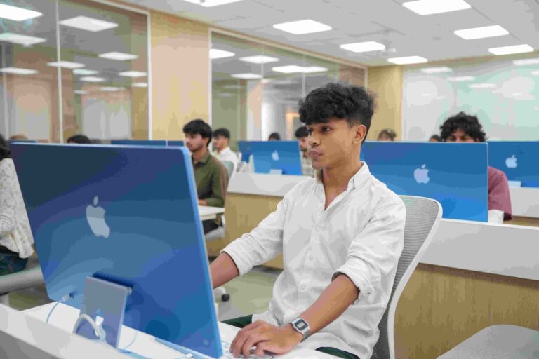 Inside Parul University’s Apple Lab at Lakshya 2047: Swift, iOS/macOS Development & ACSP Training