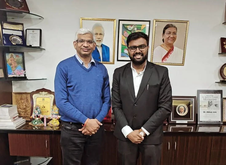 Dr. Abhay Jere