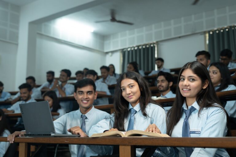 How BBA Students Learn Business Beyond Textbooks Through Real-World Experiences