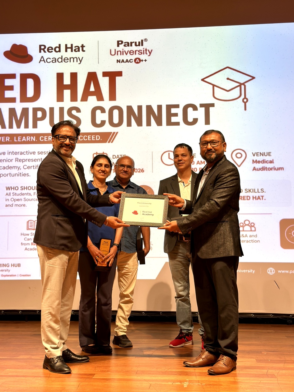 Red Hat certification pathway training at Parul University's Tinkering Hub