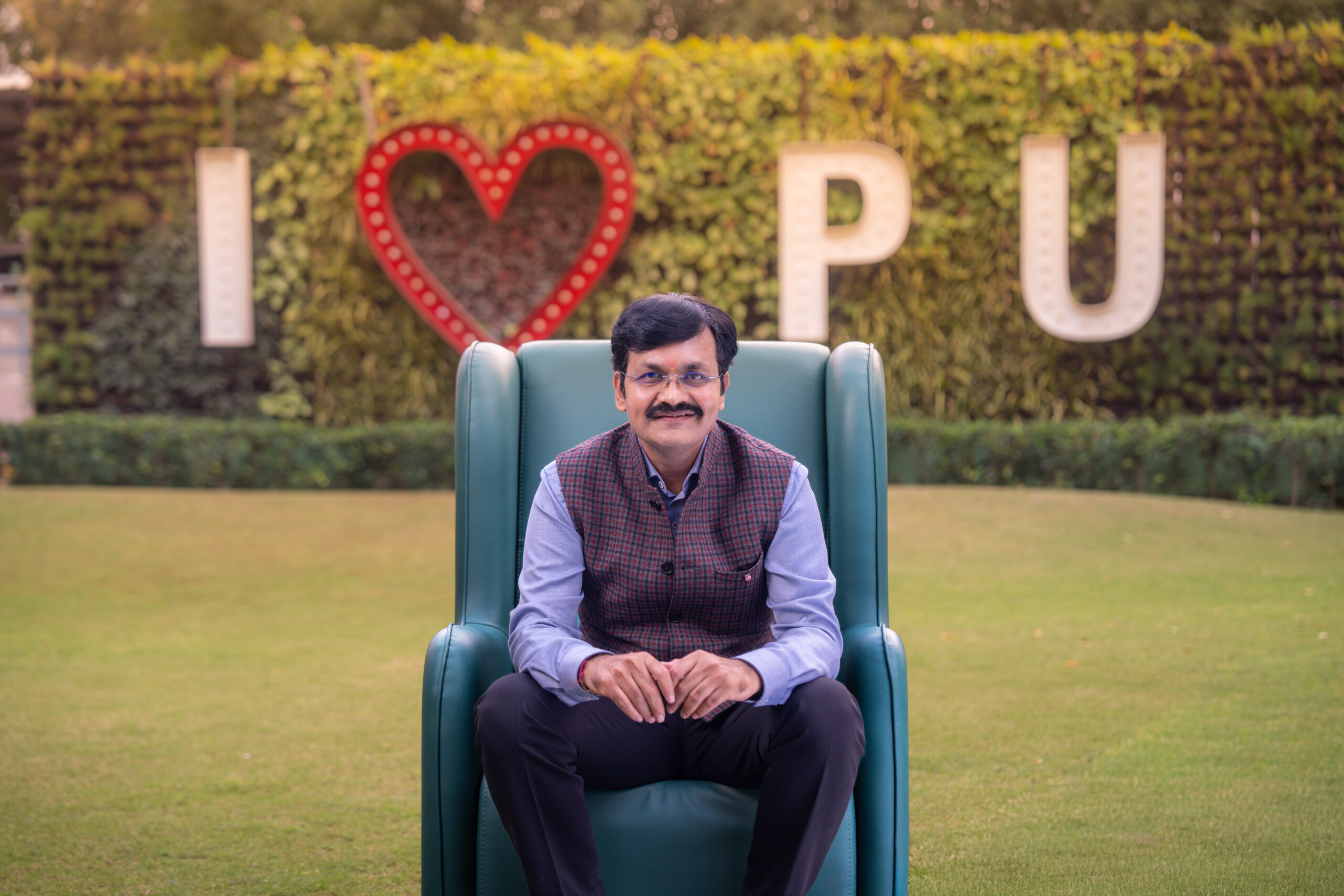 Mr. Amit Khamar