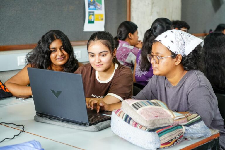B.Sc Complete Guide: Eligibility, Specialisations, Career Opportunities and Salary