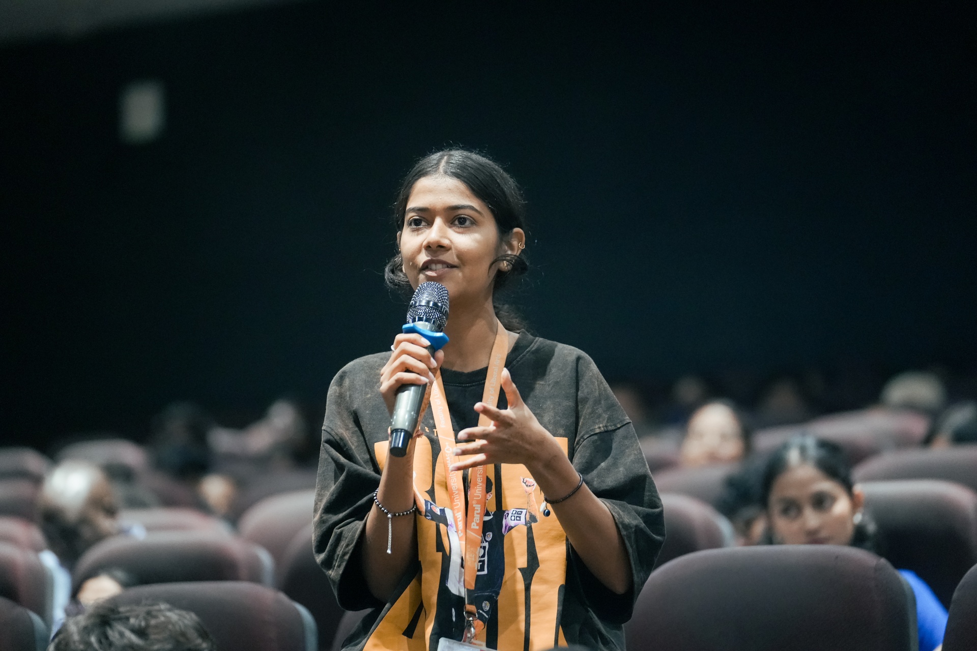 Somit Sen at Parul University: “Reinventing the Newsroom” and a Reporter’s First Lessons!