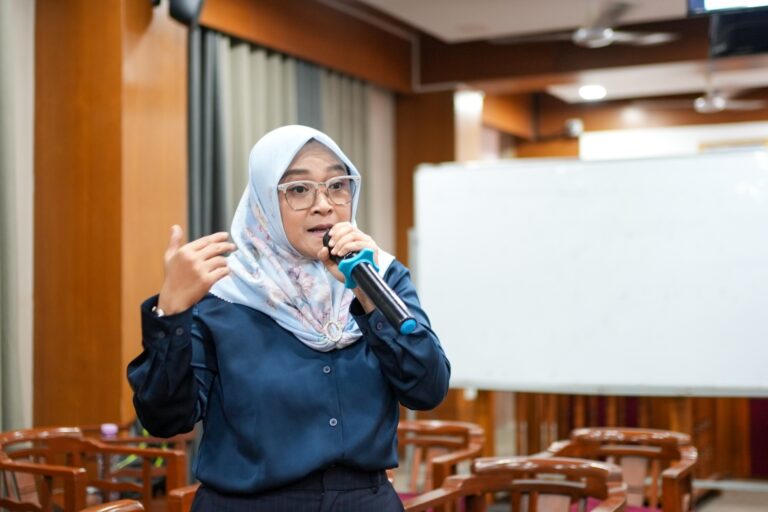 Dr. Nilam Andalia Kurniasari of Universitas Airlangga on International Law and the Law of the Sea at Parul University