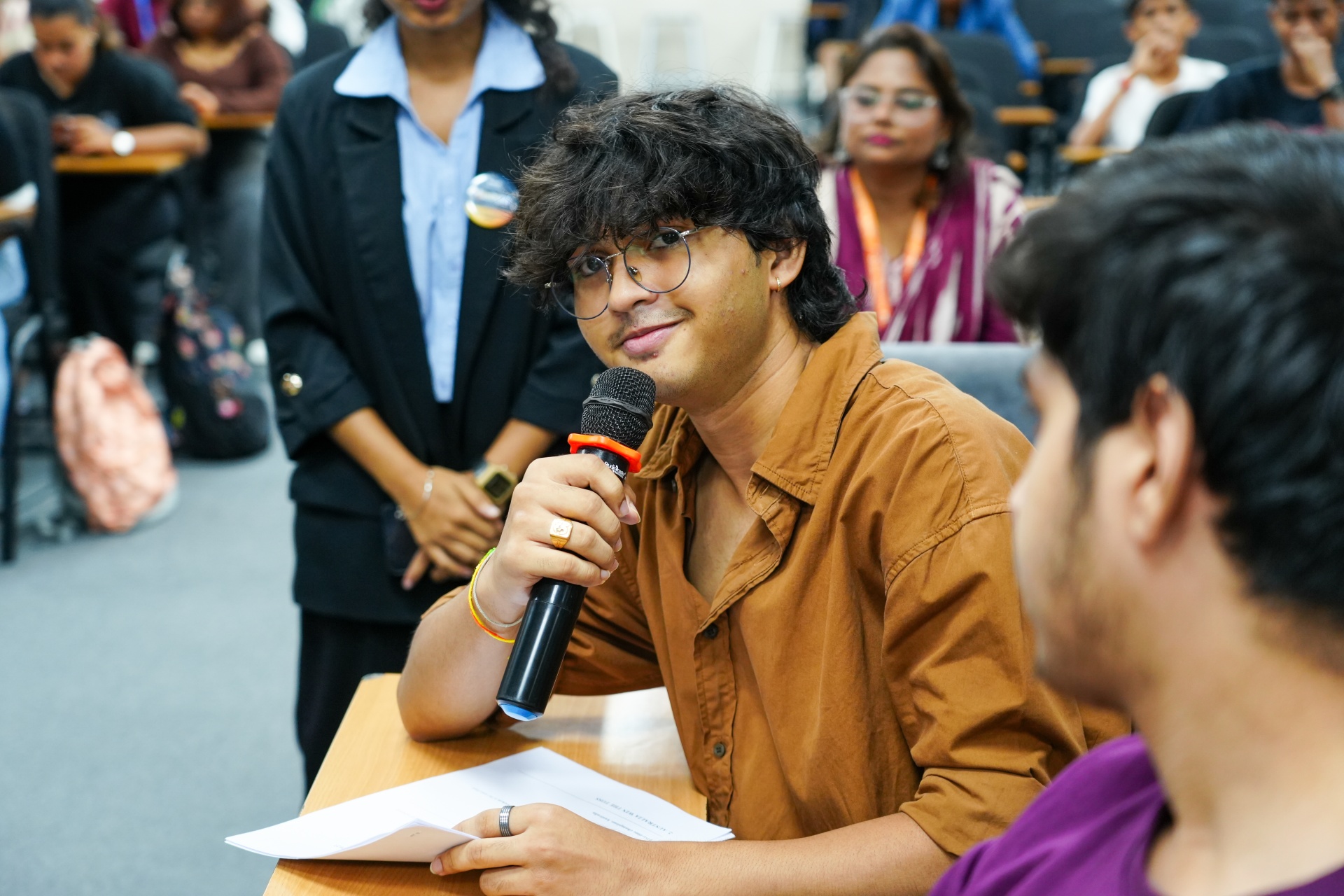 Top & In-demand Career Options in Mass Communication – Advertising, Radio, PR, Photography, Film!