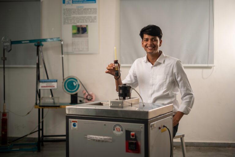 B.Tech Petroleum Engineering: Scope, Career Opportunities, Salary & Future in India